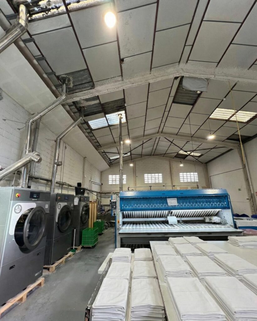 Tejidos El Mundo Lavandería Asipo